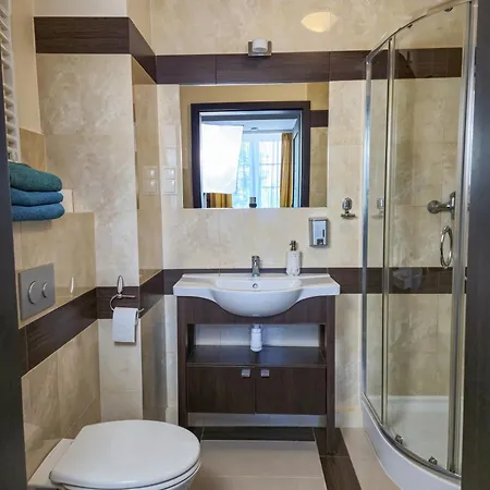 Pod Lasem Kwatera prywatna